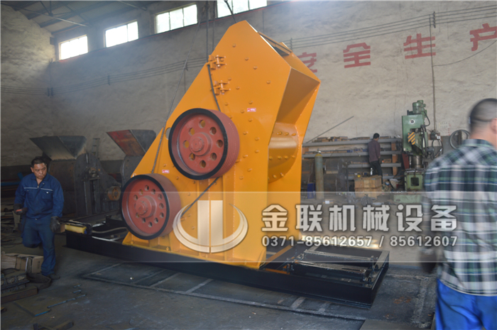  粉碎煤渣用哪種粉碎機設備好，購買一臺的價格高嗎？