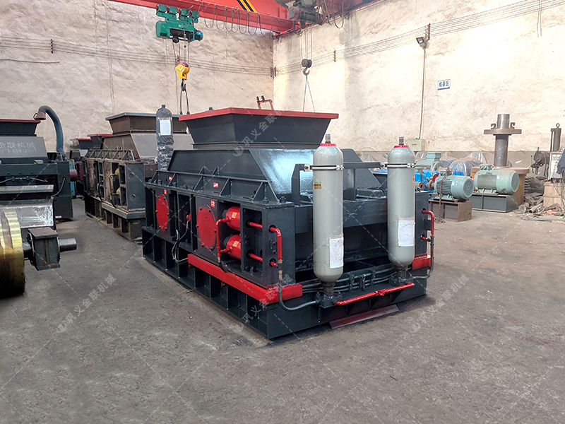 2PGY1007型全自動(dòng)液壓對(duì)輥破碎機(jī)發(fā)往河北 2PGY1007型全自動(dòng)液壓對(duì)輥破碎機(jī)發(fā)往河北