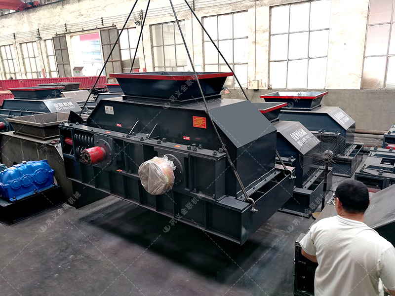 2PGY1200x800型半自動液壓對輥制砂機發貨圖片 2PGY1200x800型半自動液壓對輥制砂機發貨圖片