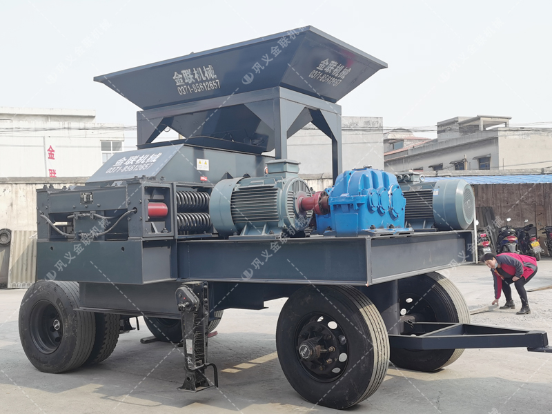 1200x800型移動式對輥破碎機 大型破碎機發貨圖片