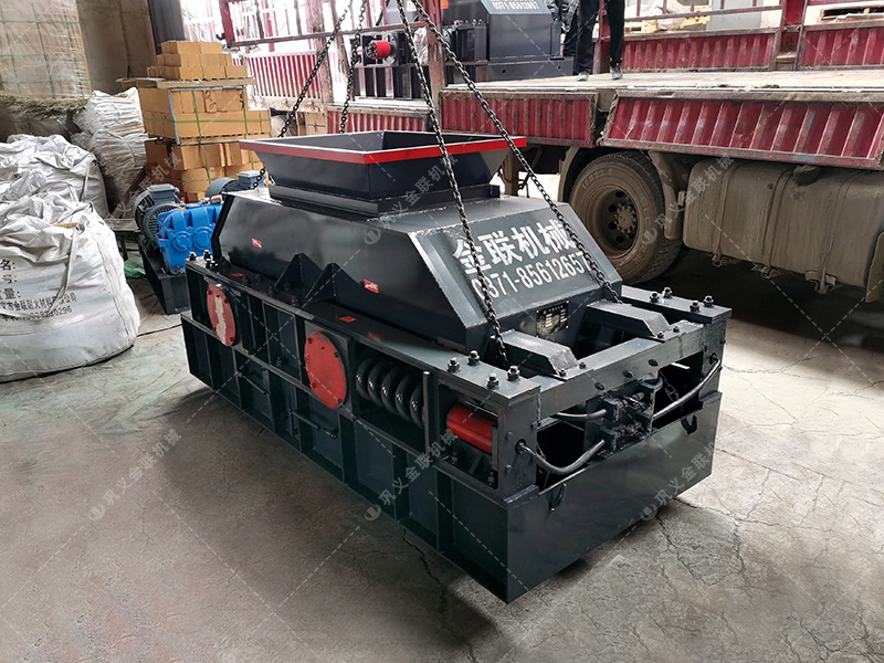 2PG800x600中型對(duì)輥制砂機(jī)發(fā)貨圖片 發(fā)往山西 2PG800x600中型對(duì)輥制砂機(jī)發(fā)貨圖片 發(fā)往山西