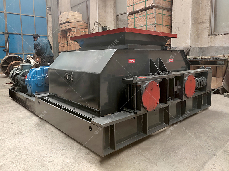 600X900雙齒輥破碎機發貨圖片_發往安徽淮南_破碎煤矸石 600X900雙齒輥破碎機發貨圖片_發往安徽淮南_破碎煤矸石