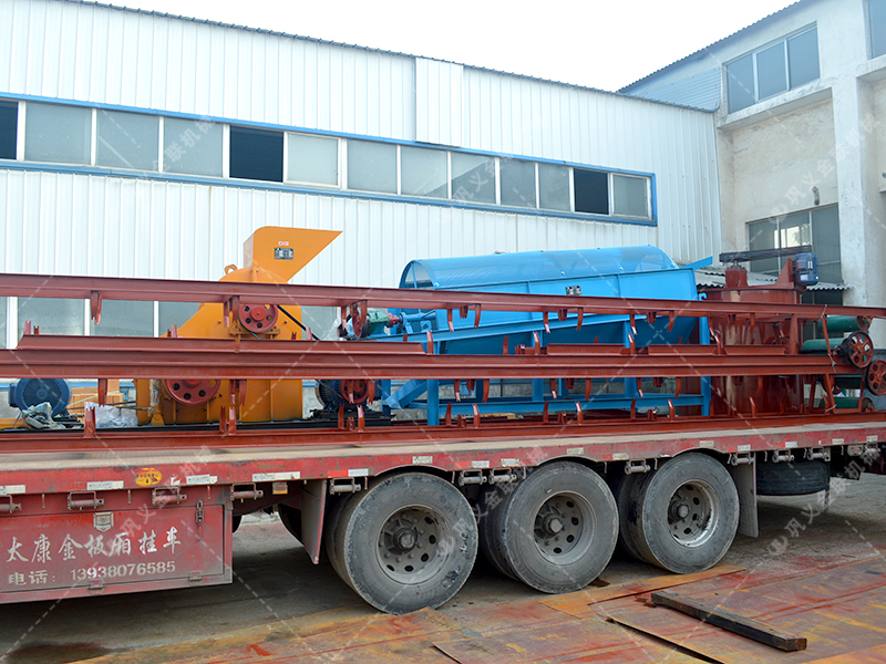 SCF88雙級破碎機,篩分機生產(chǎn)線發(fā)貨圖片_發(fā)往甘肅武威_破碎紅土 SCF88雙級破碎機,篩分機生產(chǎn)線發(fā)貨圖片_發(fā)往甘肅武威_破碎紅土