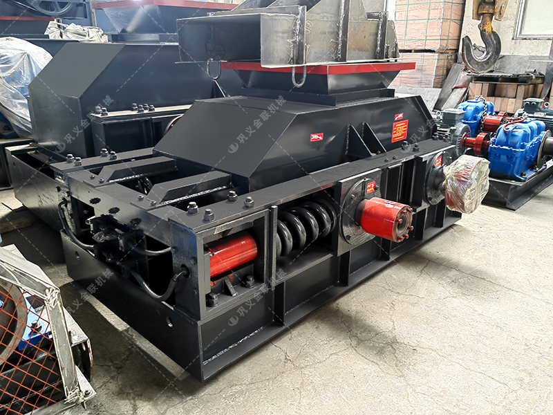 2PG800X600對輥破碎機發貨圖片_發往廣西三江_鵝卵石制砂 2PG800X600對輥破碎機發貨圖片_發往廣西三江_鵝卵石制砂