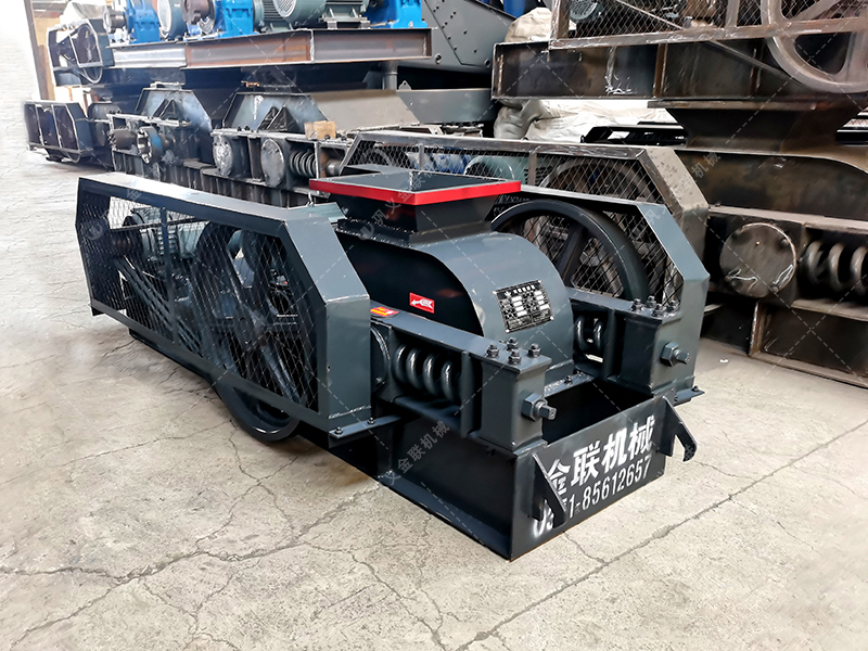 2PG400X400小型對輥破碎機發貨圖片_發往山東鄹平_破碎焦炭 2PG400X400小型對輥破碎機發貨圖片_發往山東鄹平_破碎焦炭