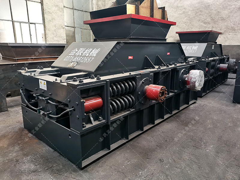 2PG1000X700連軸式對輥破碎機發貨圖片_發往廣東湛江_玄武巖制砂